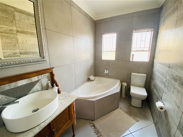 3 Bedroom House 3 Bedroom House