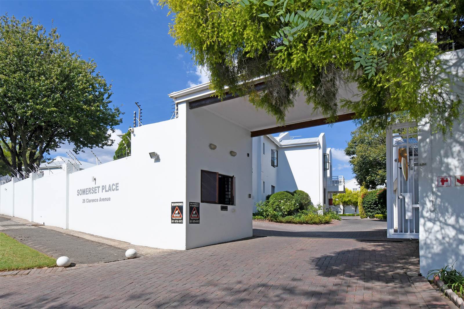 2 Bed Apartment in Craighall Park photo number 29