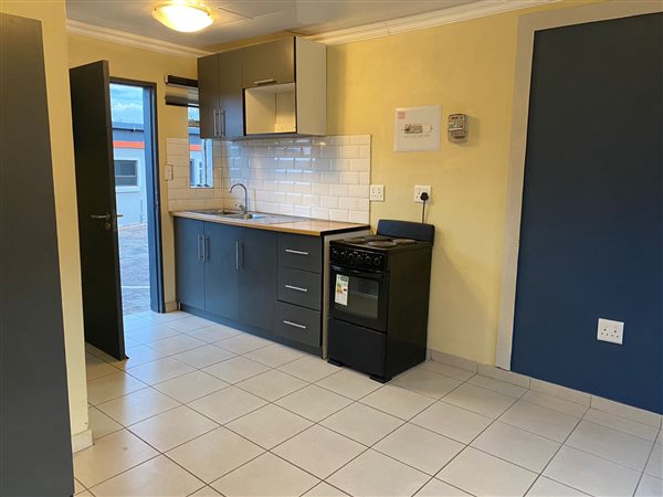 1 Bed Flat in Tedstoneville