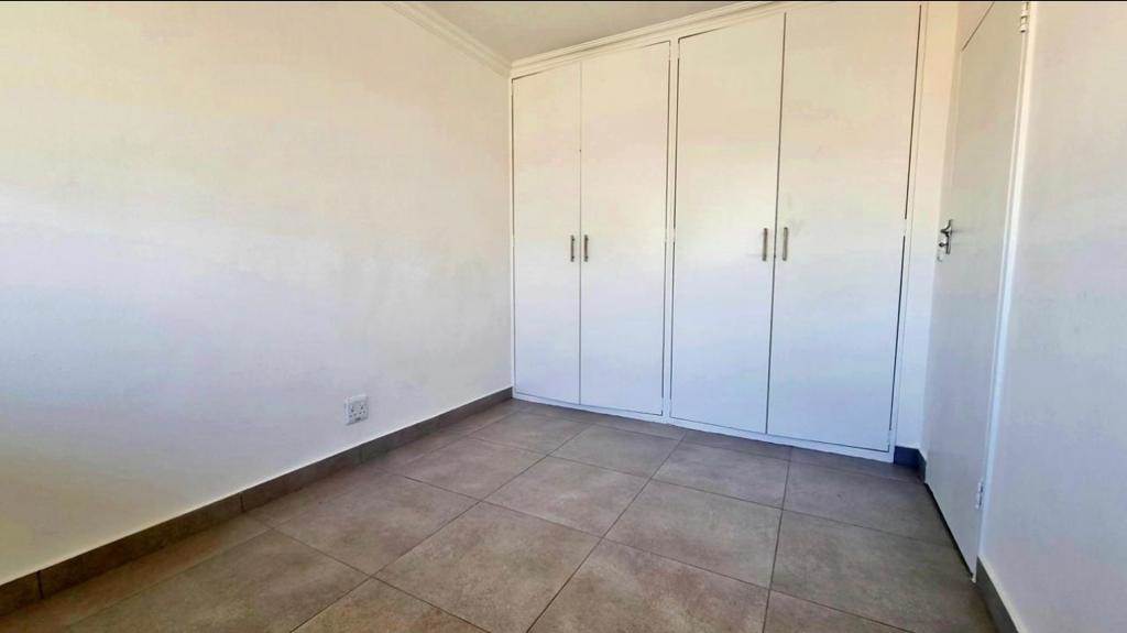 2 Bed Townhouse in Alberton photo number 11
