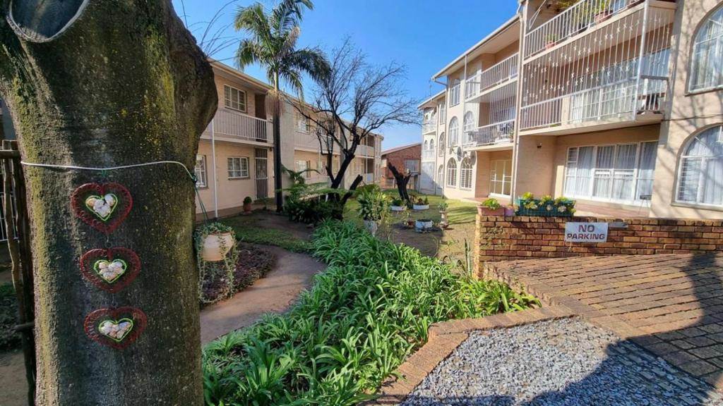 2 Bed Townhouse in Alberton photo number 20