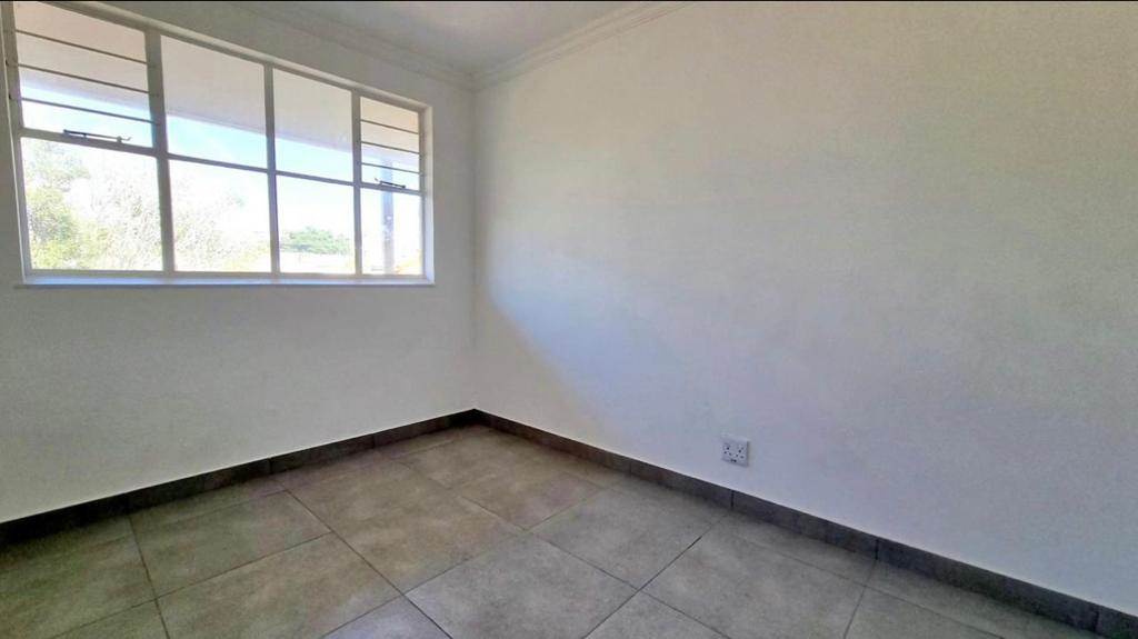 2 Bed Townhouse in Alberton photo number 10