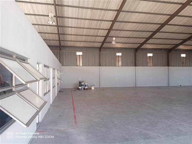 850  m² Commercial space in Rustenburg Central photo number 11