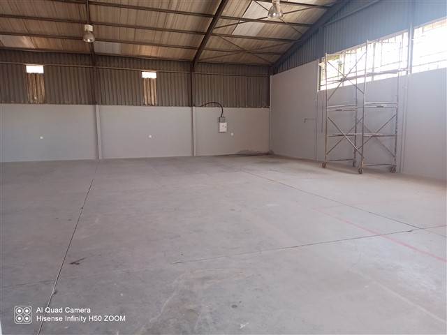 850  m² Commercial space in Rustenburg Central photo number 17