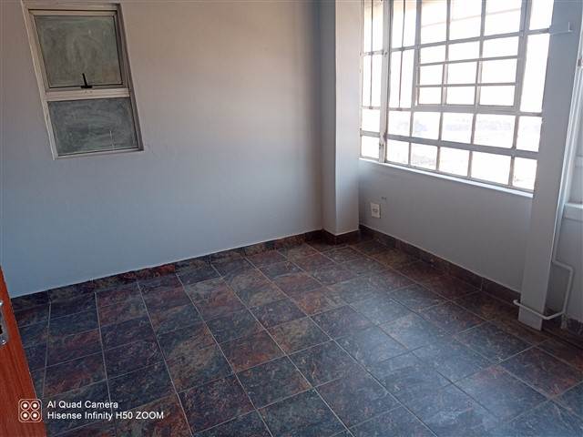 850  m² Commercial space in Rustenburg Central photo number 18