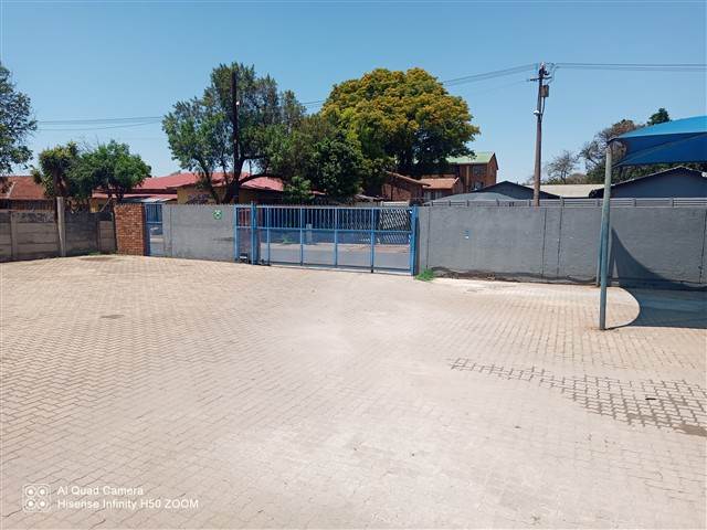 850  m² Commercial space in Rustenburg Central photo number 6