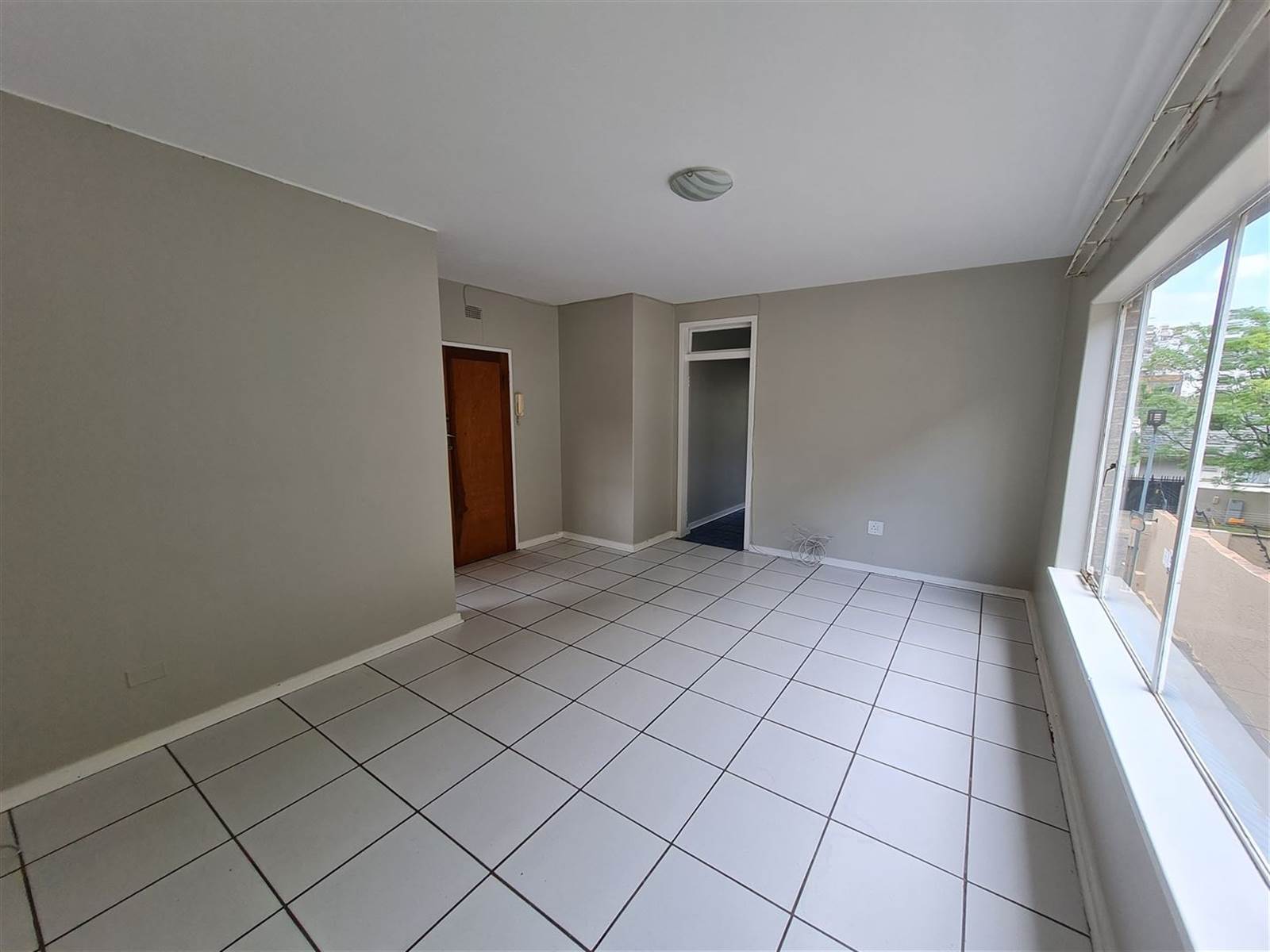 1 Bed Apartment in Edenvale photo number 4