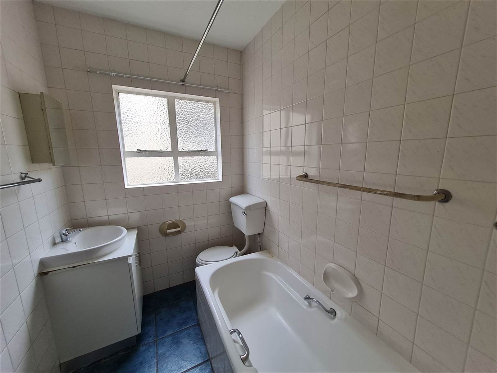 1 Bed Apartment in Edenvale photo number 6