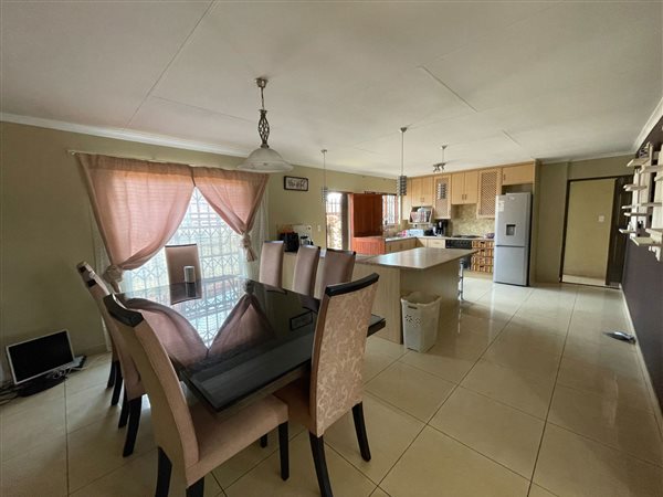 3 Bedroom House 3 Bedroom House