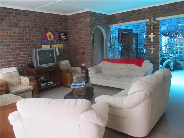 3 Bedroom House 3 Bedroom House