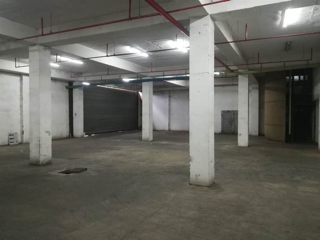 7000  m² Industrial space in Springfield photo number 9