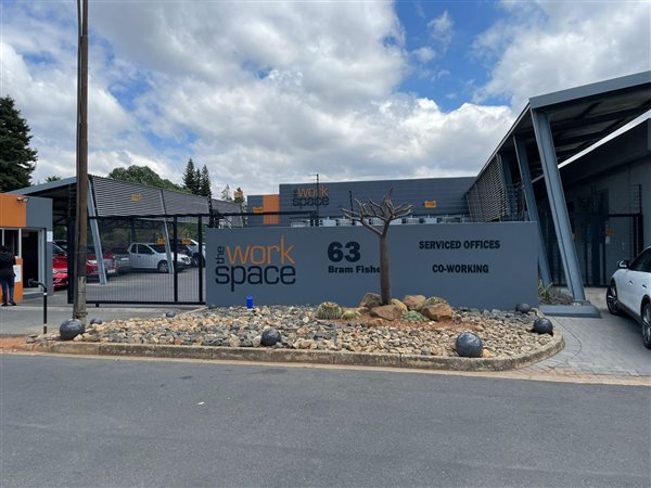 90  m² Commercial space in Robindale