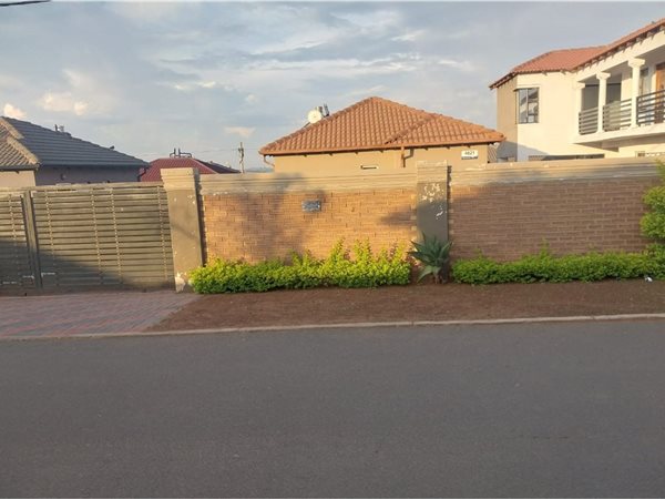 2 Bedroom House 2 Bedroom House