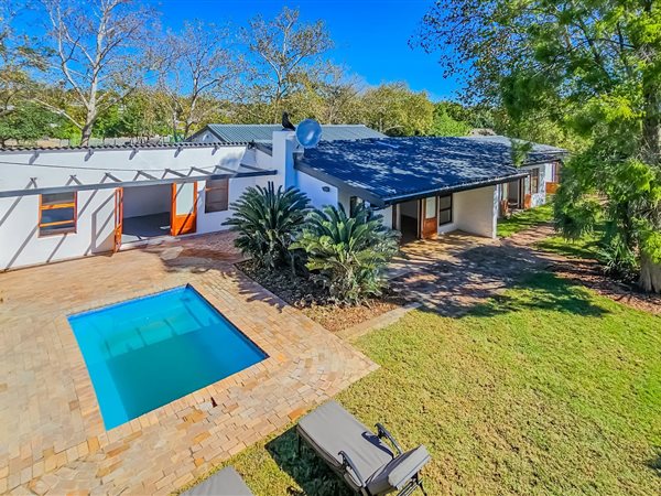 4 Bedroom House 4 Bedroom House