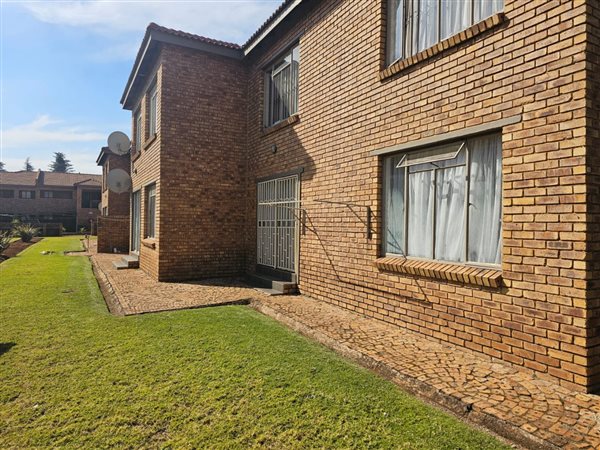 1 Bedroom Townhouse 1 Bedroom Townhouse