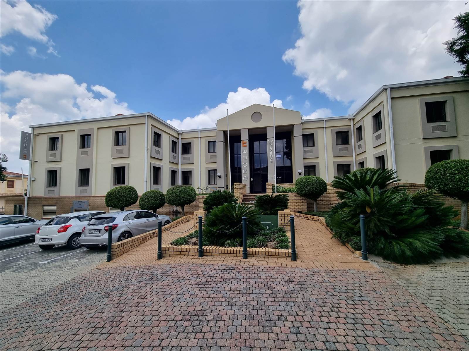 2222  m² Commercial space in Rivonia photo number 1