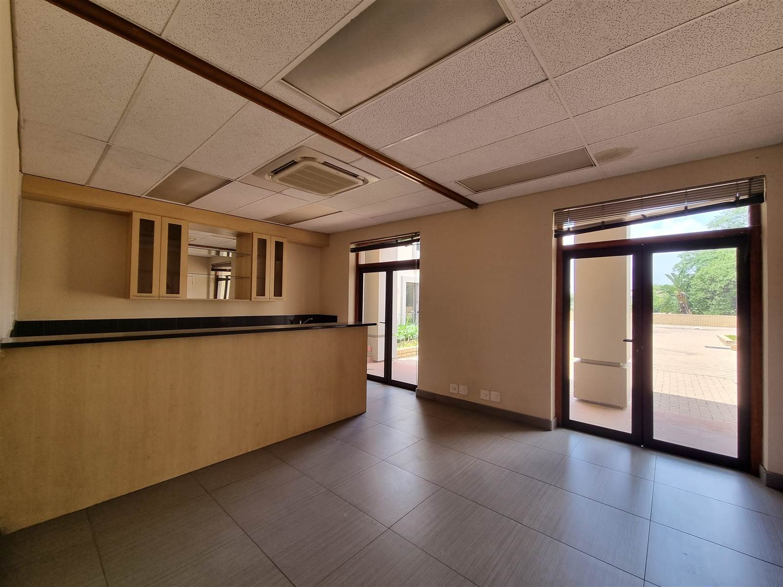 2222  m² Commercial space in Rivonia photo number 12
