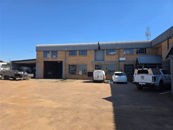 1 377 m² Industrial space 1 377 m² Industrial space