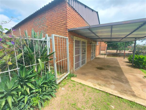 1400  m² Commercial space in Mafikeng