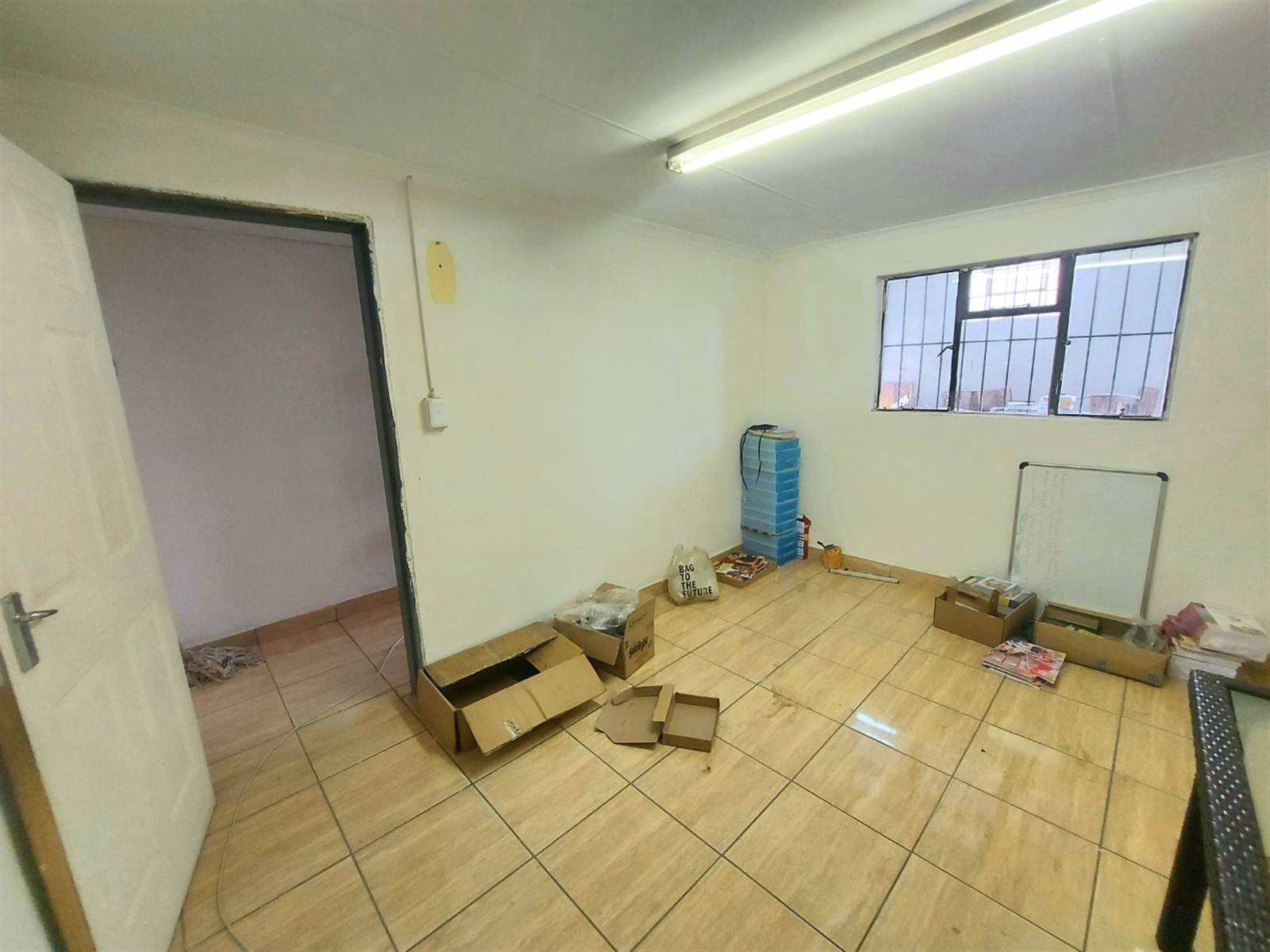 1400  m² Commercial space in Mafikeng photo number 10