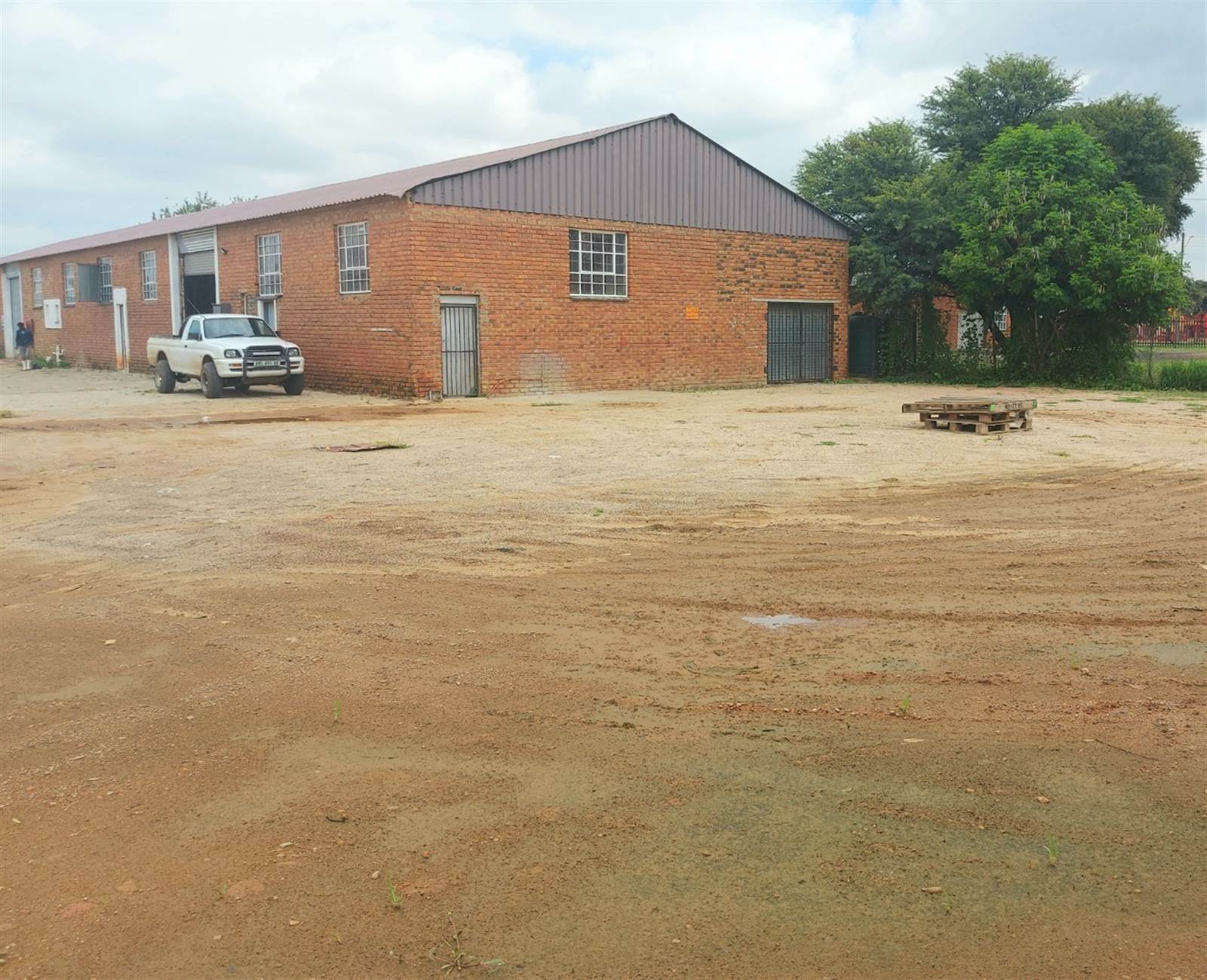 1400  m² Commercial space in Mafikeng photo number 6