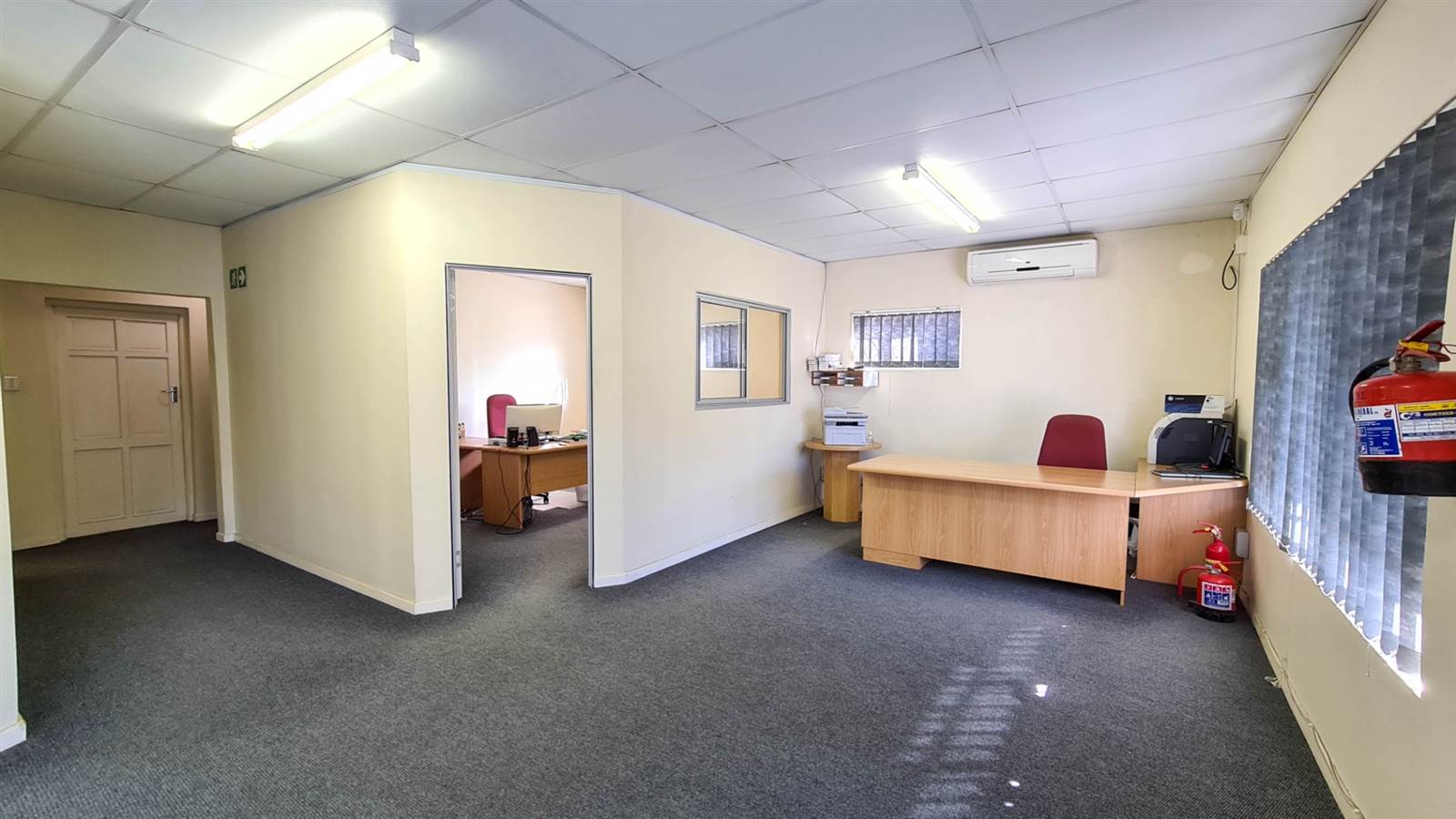 Commercial space in Southernwood photo number 5