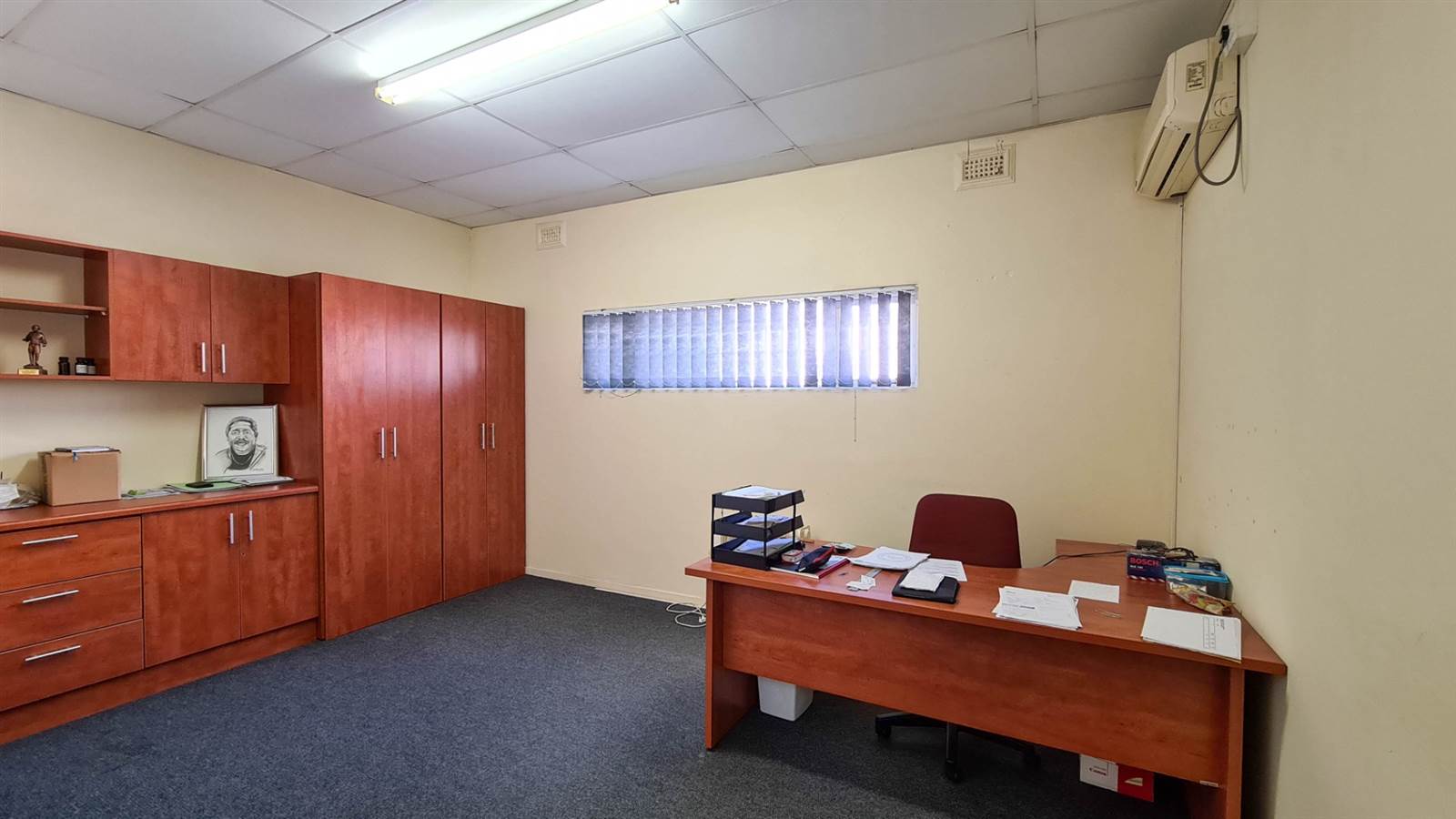 Commercial space in Southernwood photo number 13