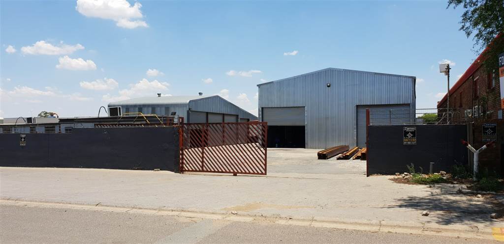700  m² Industrial space in Alrode photo number 2