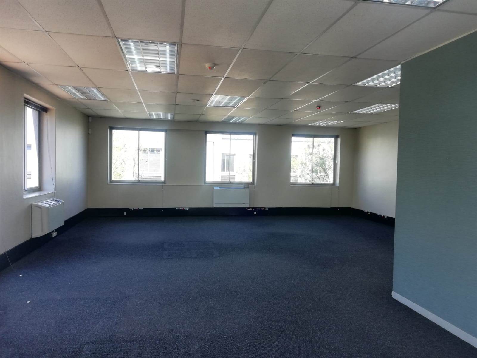 975.7  m² Commercial space in Woodmead photo number 22