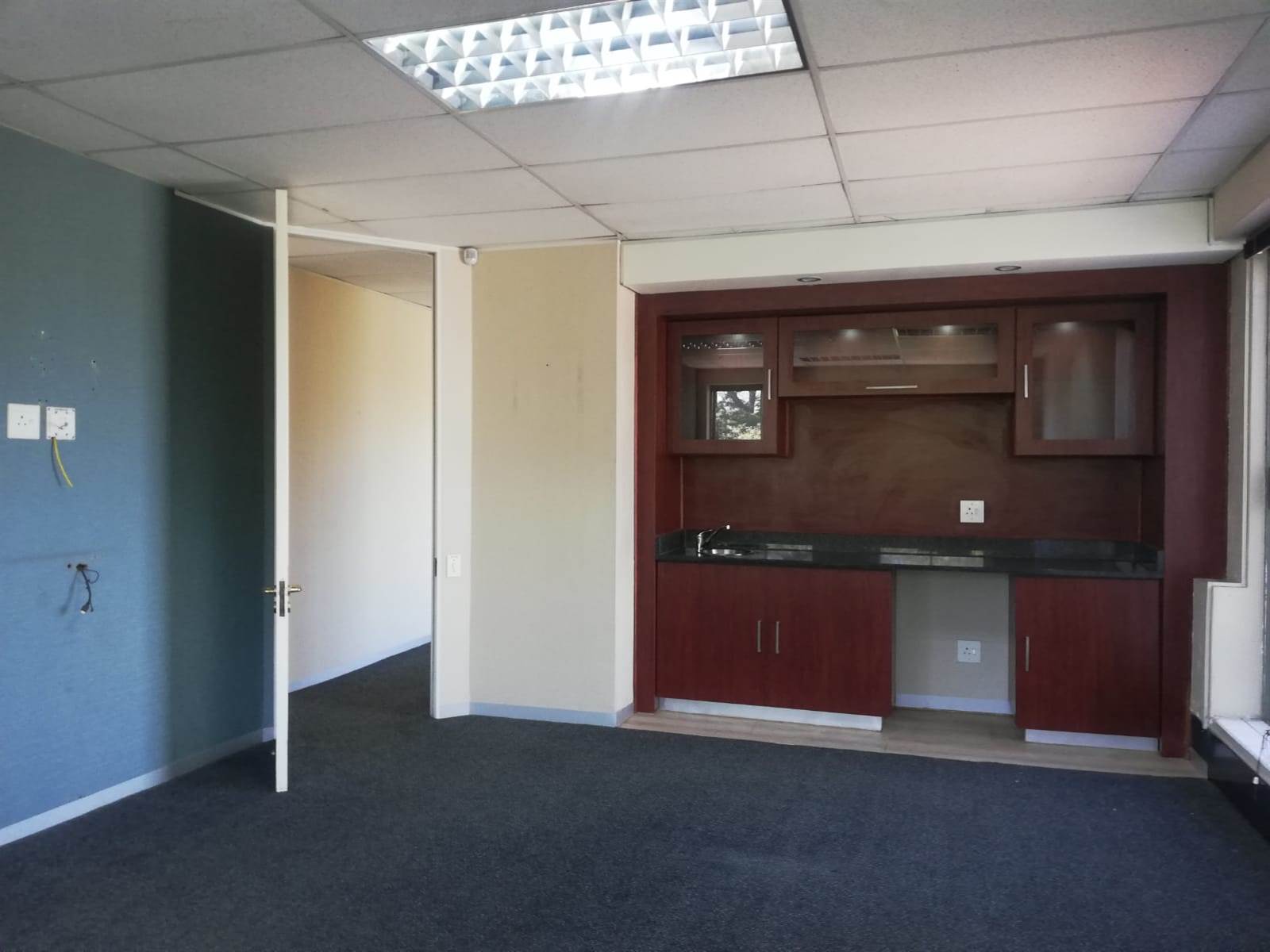 975.7  m² Commercial space in Woodmead photo number 24