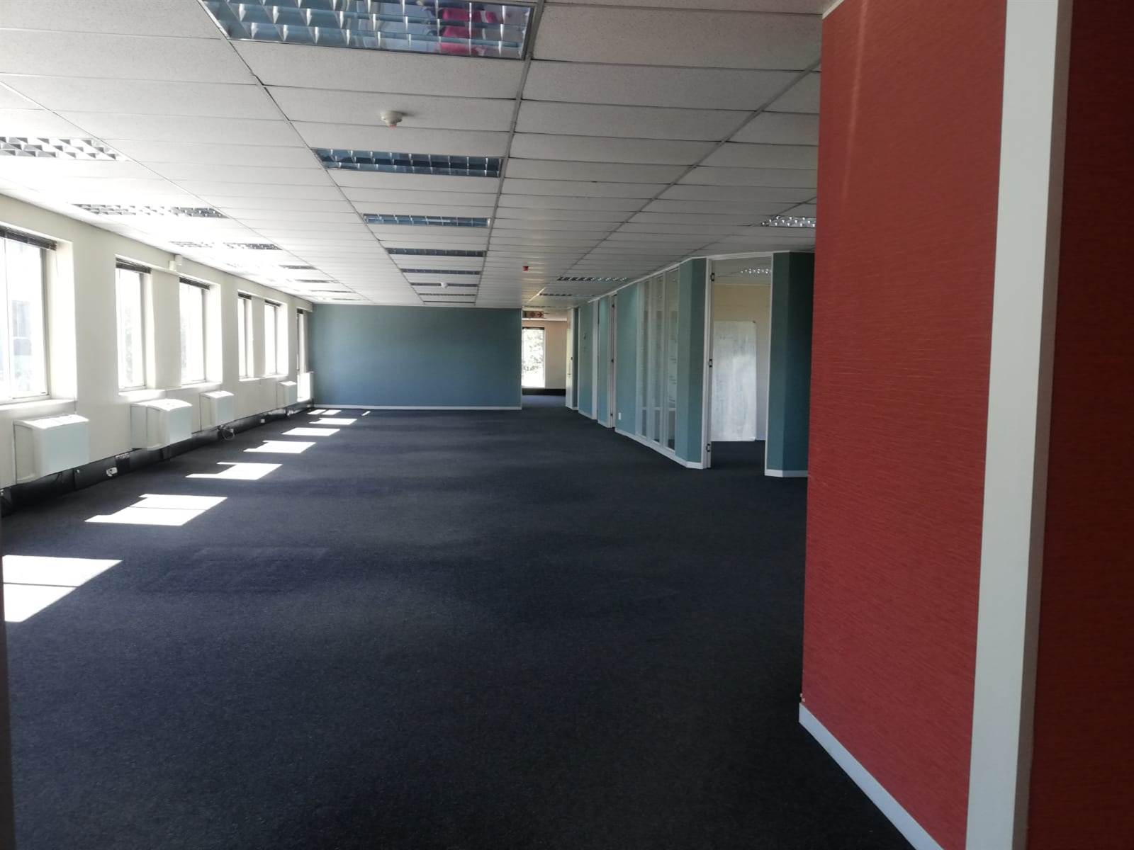 975.7  m² Commercial space in Woodmead photo number 16