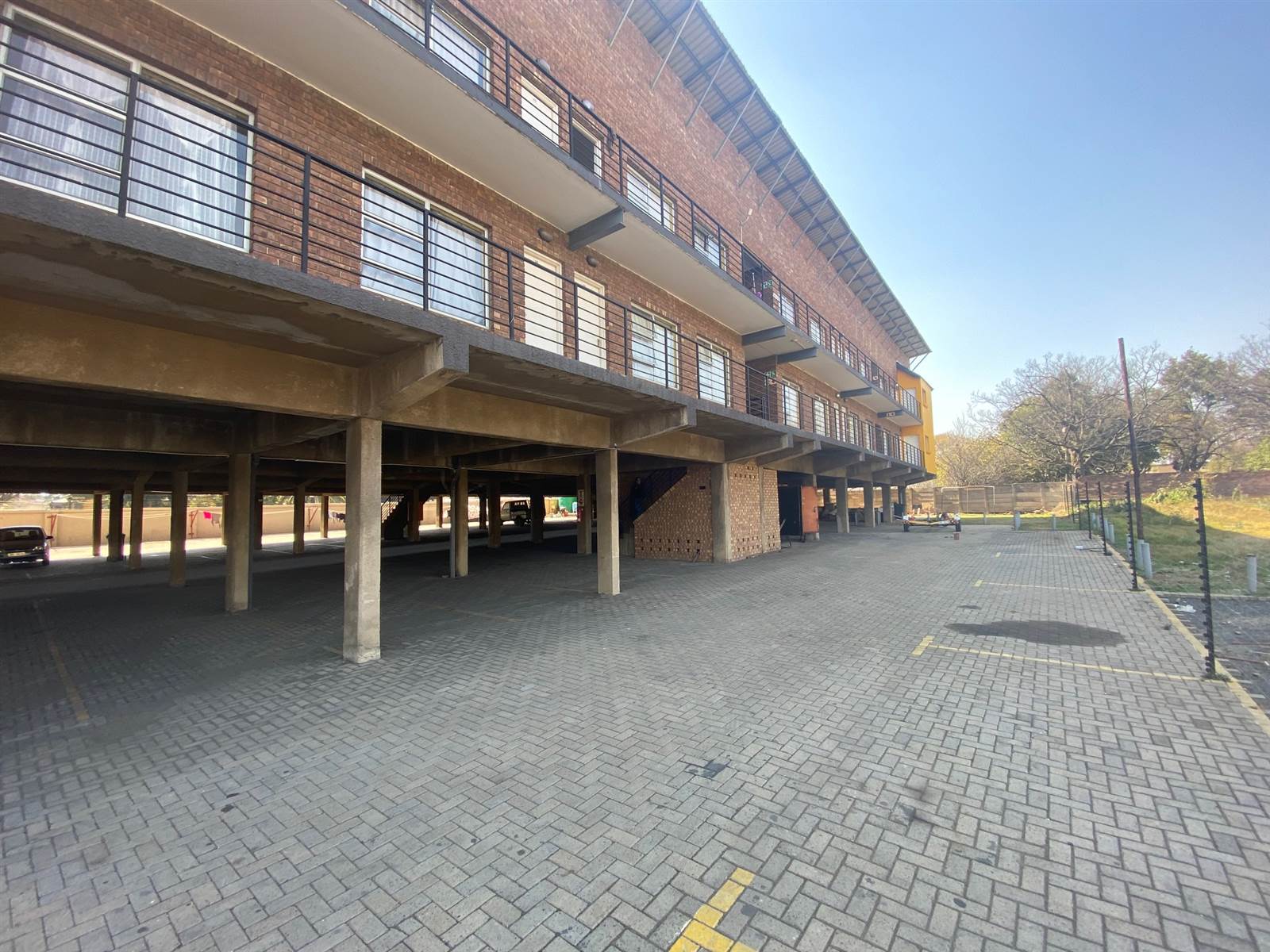1200  m² Commercial space in Witbank Central photo number 6