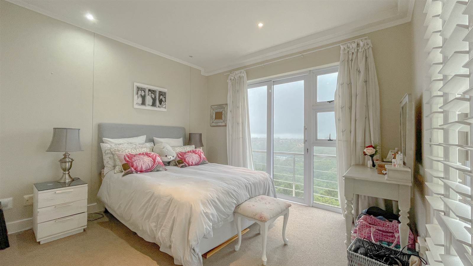 2 Bed Apartment in St Georges Park photo number 10