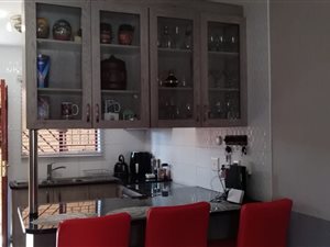 2 Bed Townhouse in Heuwelsig Estate