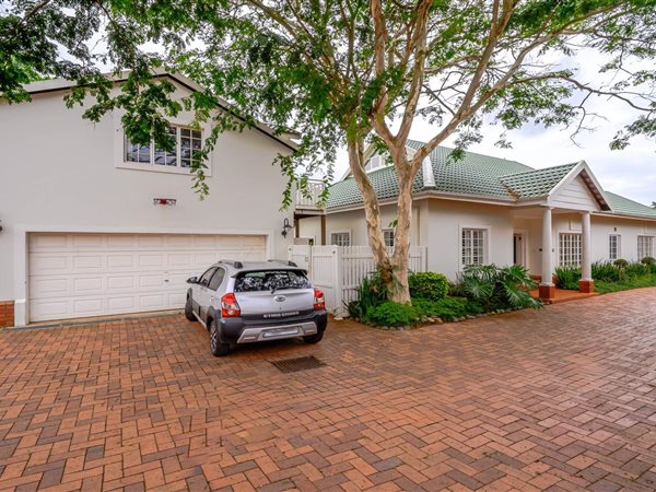 5 Bed House in Mt Edgecombe Estate 1 & 2