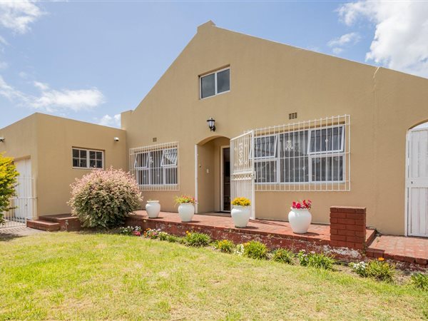 3 Bed House in Parow Valley