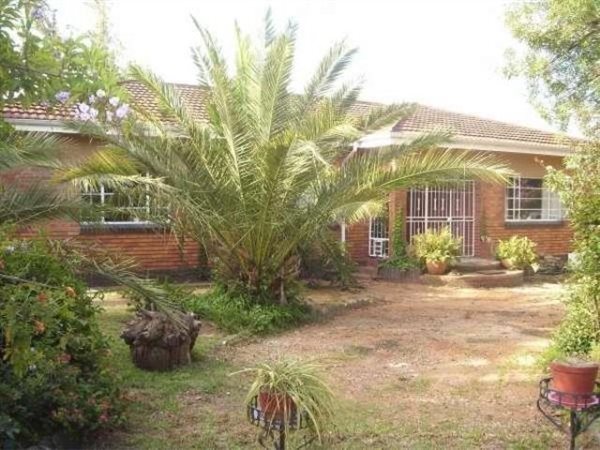 4 Bedroom House 4 Bedroom House
