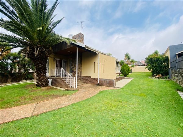 3 Bedroom House 3 Bedroom House