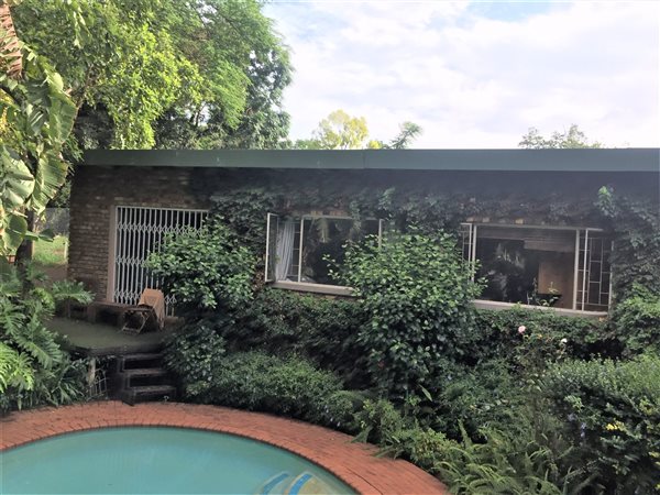 4 Bedroom House 4 Bedroom House