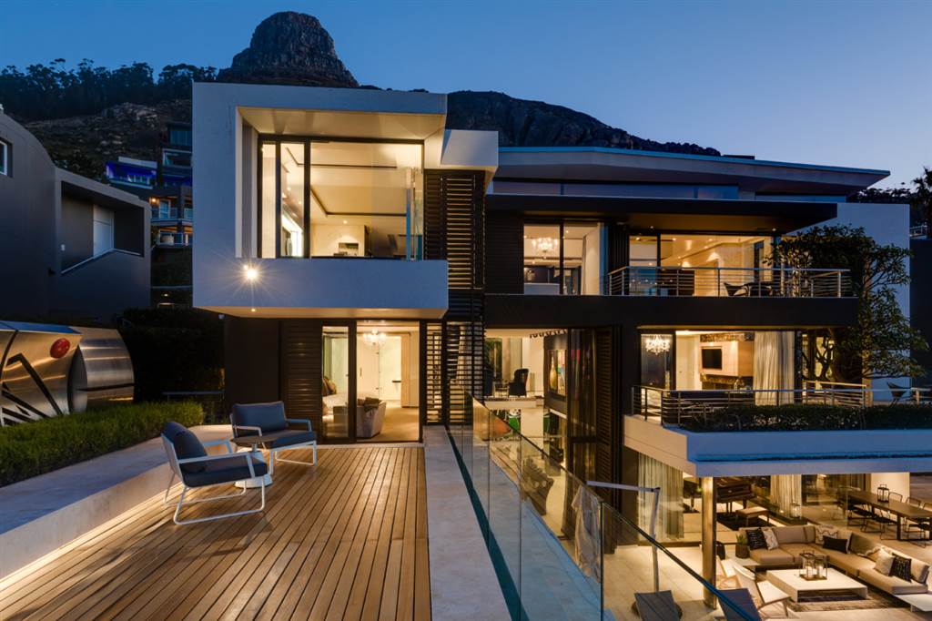 4 Bed House in Fresnaye photo number 2