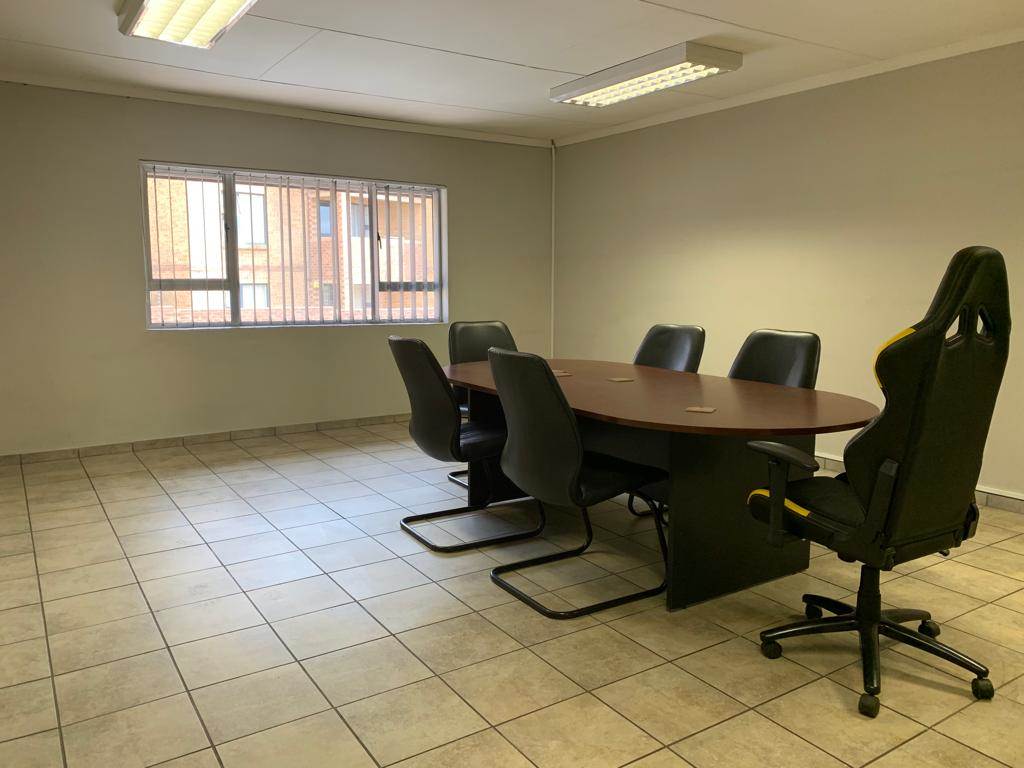 2000  m² Commercial space in Witbank Central photo number 26