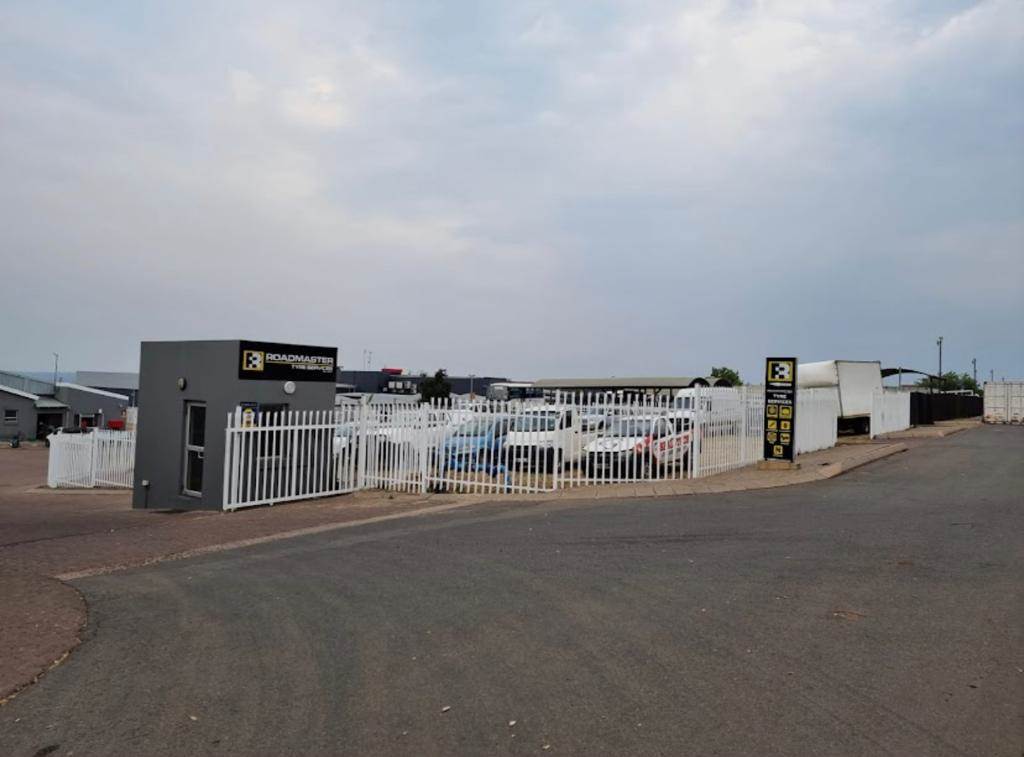 2000  m² Commercial space in Witbank Central photo number 19