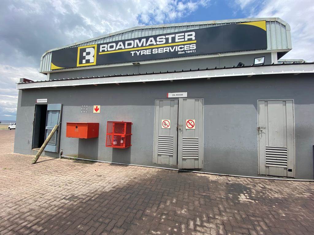 2000  m² Commercial space in Witbank Central photo number 18
