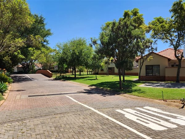 1 Bed Townhouse in Tijger Valley and surrounds