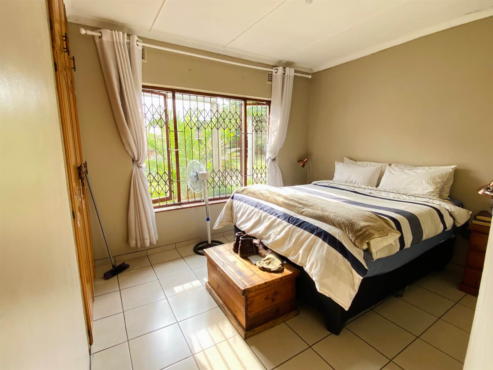 4 Bed House in Illovo Glen photo number 10