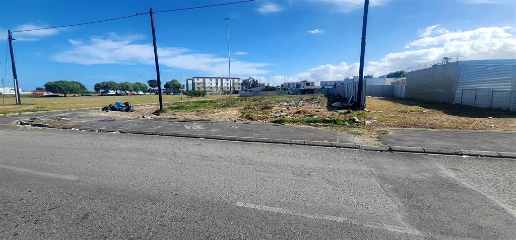 868 m² Land available in Bishop Lavis photo number 9