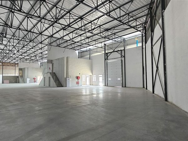 1 820  m² Industrial space