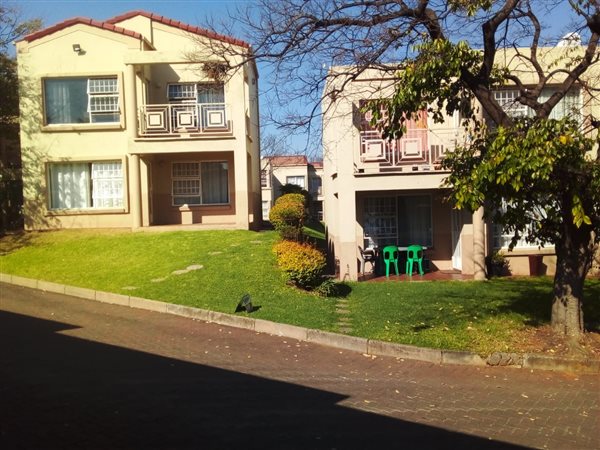 1 Bed Apartment in Rembrandt Park