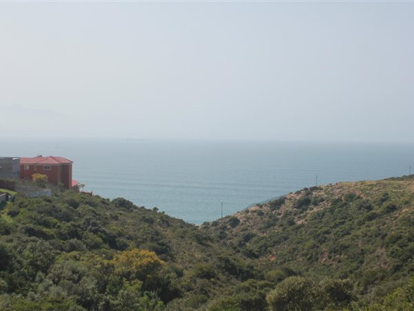 735 m² Land available in Mossel Bay Ext 26