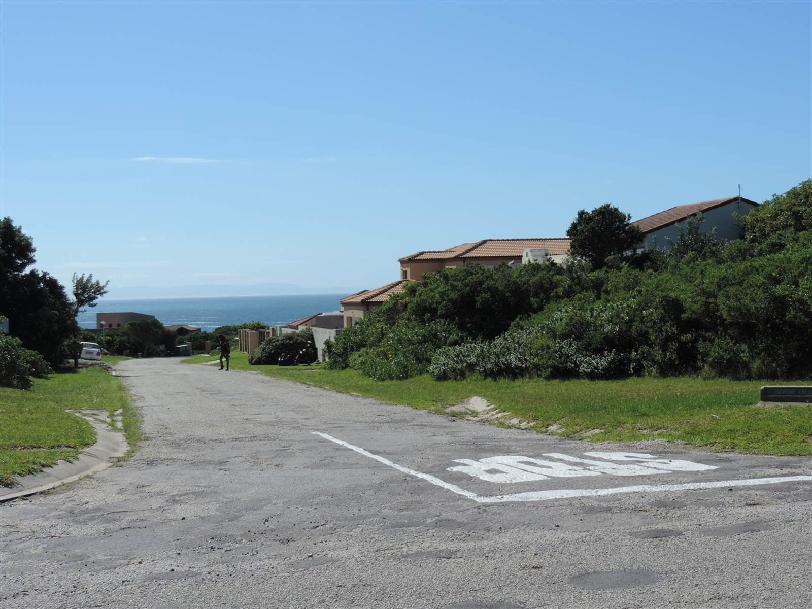 698 m² Land available in St Francis Bay photo number 1